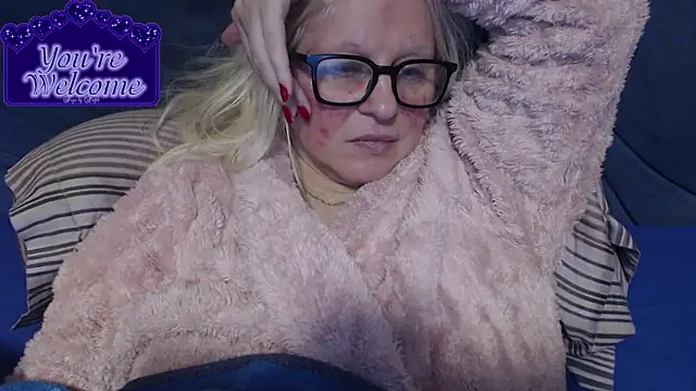 martachatte online show from April 2, 7:00 pm