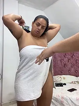 Snapshot of Rossestoner chatting on October 22, 11:43 am Rossestoner online show from October 22, 11:43 am