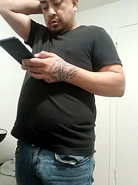 hungpenis210 online show from March 1, 4:20 pm