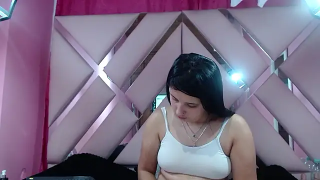 nathaly low1 online show from December 4, 10:02 am