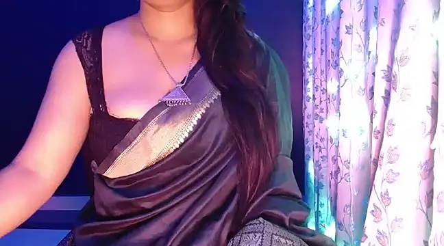 Snapshot of janifer001 chatting on January 11, 12:33 am janifer001 online show from January 11, 12:33 am