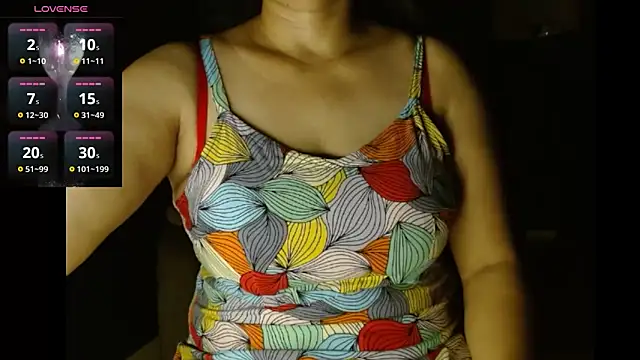 janifer001 online show from May 18, 3:57 am