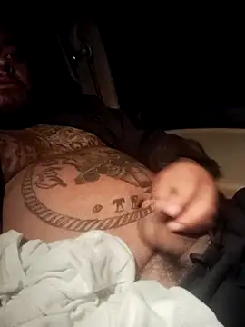 Snapshot of Martinez7233 chatting on November 1, 11:12 am Martinez7233 online show from November 1, 11:12 am