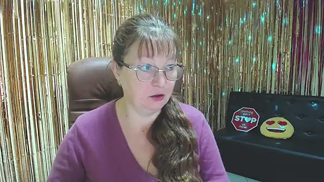 Snapshot of VanessaHotts chatting on September 29, 5:12 am VanessaHotts online show from September 29, 5:12 am