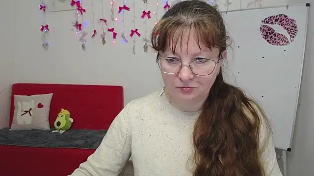 VanessaHotts online show from April 22, 5:10 am
