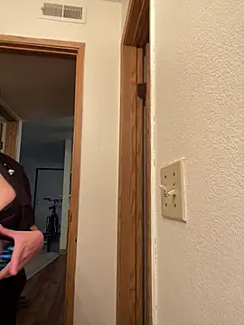 Snapshot of BustiBunny69 chatting on February 14, 2:12 pm BustiBunny69 online show from February 14, 2:12 pm