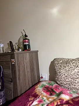 Snapshot of BustiBunny69 chatting on February 19, 10:09 pm BustiBunny69 online show from February 19, 10:09 pm