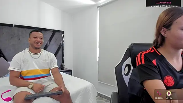 AnnieAndStefan online show from June 27, 3:39 pm