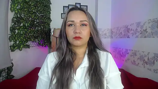 paula brausin online show from February 8, 8:42 pm