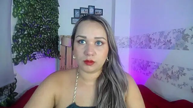 paula brausin online show from February 10, 8:31 pm