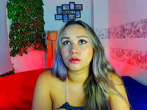 paula brausin online show from February 22, 8:42 pm