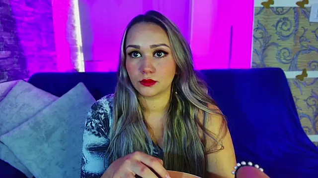 paula brausin online show from March 13, 8:32 pm