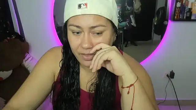 AliceFox Milf online show from April 11, 9:52 pm