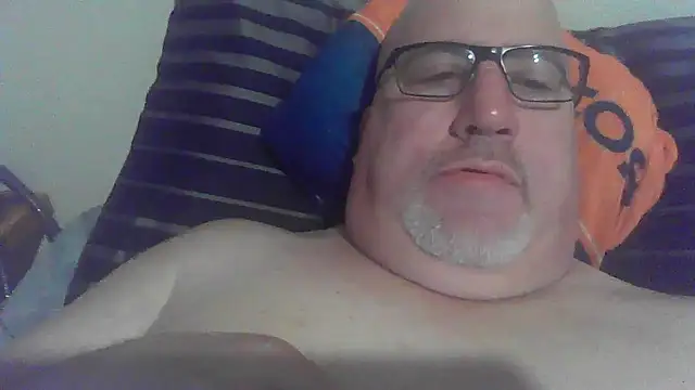 Snapshot of Bigbear0563 chatting on December 12, 3:16 pm Bigbear0563 online show from December 12, 3:16 pm