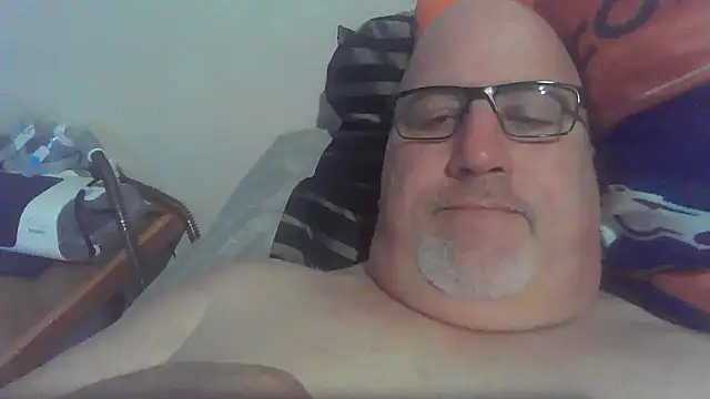 Snapshot of Bigbear0563 chatting on December 29, 8:37 pm Bigbear0563 online show from December 29, 8:37 pm