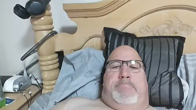 Bigbear0563 online show from December 2, 5:52 pm