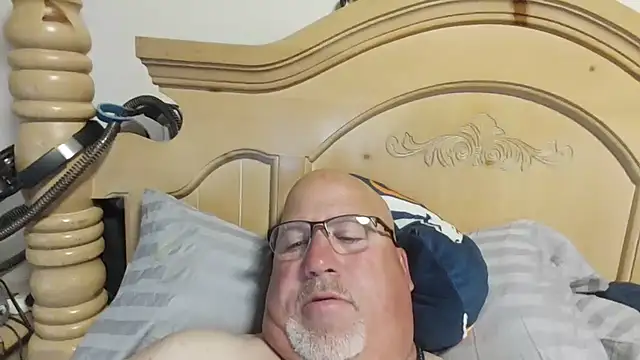 Snapshot of Bigbear0563 chatting on June 1, 3:14 pm Bigbear0563 online show from June 1, 3:14 pm