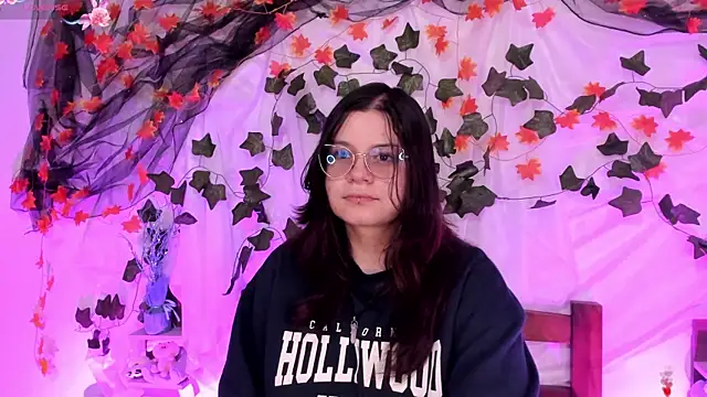 Mey moon online show from February 8, 4:47 pm