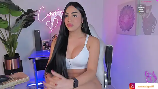 Korina Saenz01 online show from November 8, 11:47 pm