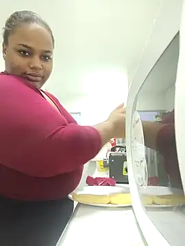 Snapshot of KiaraBrownn chatting on February 25, 11:30 am KiaraBrownn online show from February 25, 11:30 am