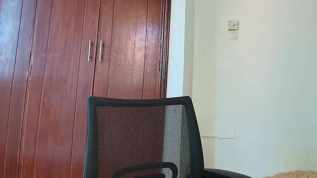 queen heather online show from March 8, 12:09 pm