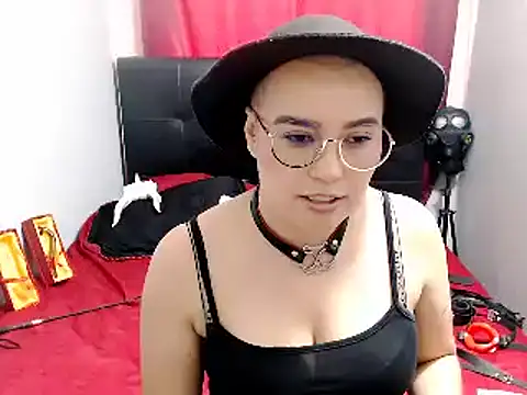TamySweetness online show from December 23, 7:20 pm