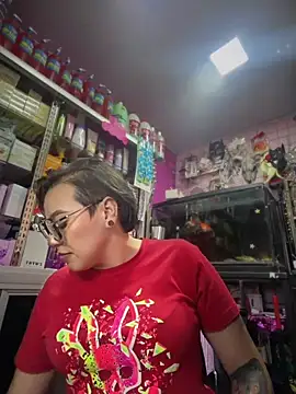 Snapshot of TamySweetness chatting on April 28, 3:50 pm TamySweetness online show from April 28, 3:50 pm