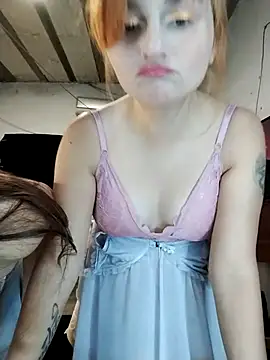 Snapshot of maruli chatting on April 4, 9:45 pm maruli online show from April 4, 9:45 pm