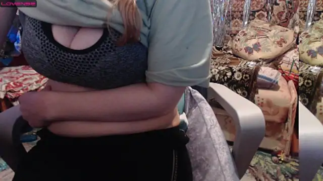 Snapshot of sweetbbabe chatting on February 13, 7:52 pm sweetbbabe online show from February 13, 7:52 pm