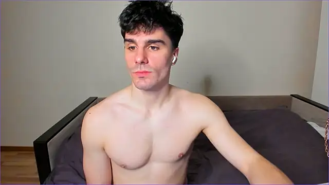 Snapshot of sam_huston chatting on March 22, 9:29 pm sam huston online show from March 22, 9:29 pm