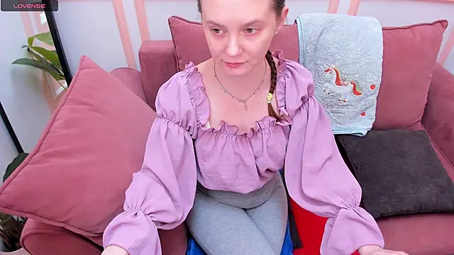 JannaVerdi  online show from February 10, 6:50 am