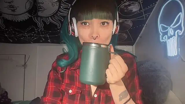 FRRANNKIE online show from December 5, 8:33 pm