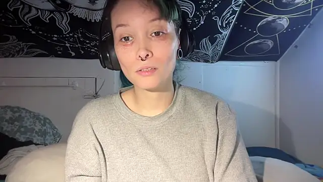 FRRANNKIE online show from December 15, 2:19 am
