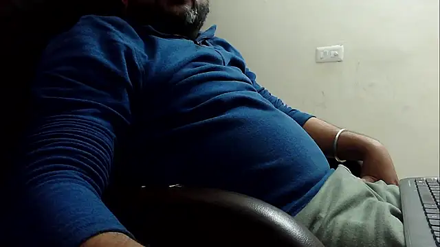 Snapshot of rentarob chatting on January 21, 4:48 pm rentarob online show from January 21, 4:48 pm