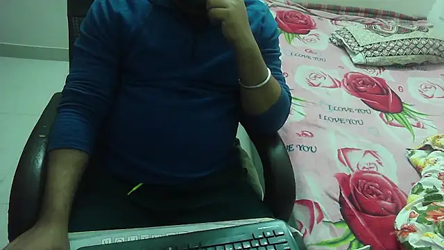 Snapshot of rentarob chatting on February 15, 4:34 pm rentarob online show from February 15, 4:34 pm
