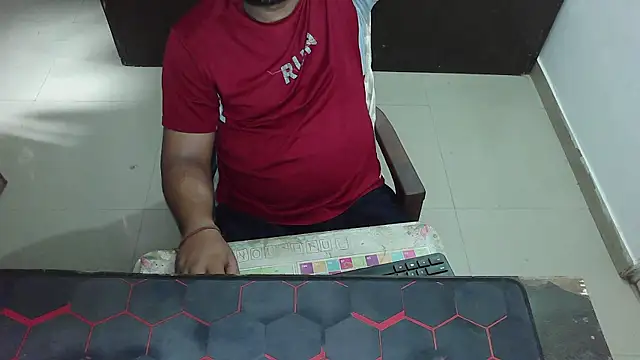 Snapshot of rentarob chatting on April 21, 8:53 am rentarob online show from April 21, 8:53 am