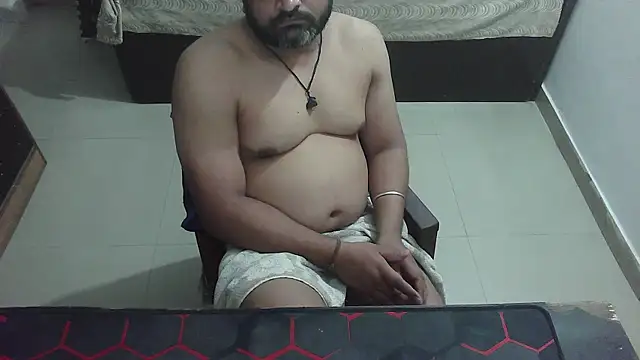 Snapshot of rentarob chatting on April 27, 1:31 pm rentarob online show from April 27, 1:31 pm