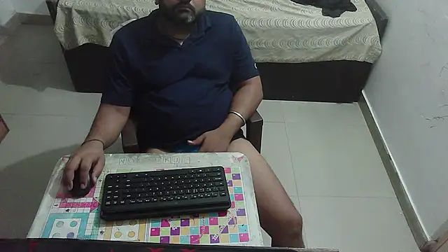 Snapshot of rentarob chatting on May 1, 5:39 pm rentarob online show from May 1, 5:39 pm