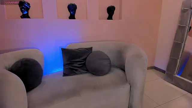 Snapshot of BiancaPierce chatting on June 24, 7:13 pm BiancaPierce online show from June 24, 7:13 pm