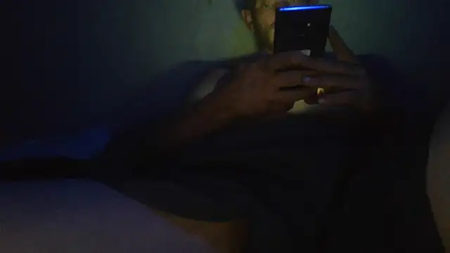 Snapshot of daddytim0 chatting on April 18, 8:07 am daddytim0 online show from April 18, 8:07 am