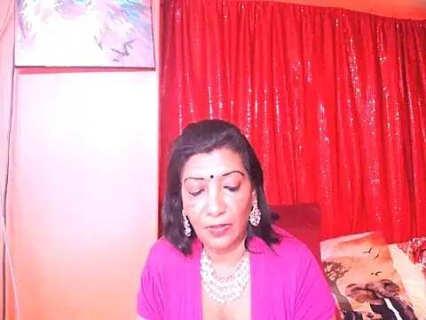 indiansarika65 online show from May 18, 4:07 am