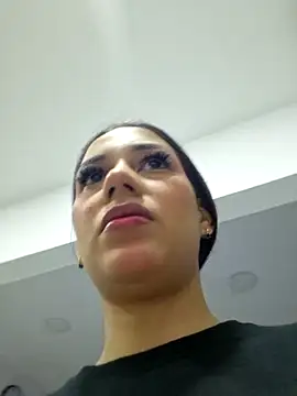 Snapshot of LucianaCarter chatting on February 27, 3:25 am LucianaCarter online show from February 27, 3:25 am