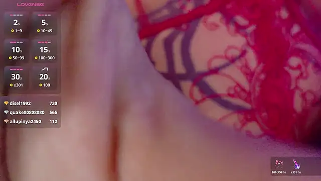 valkiria moore online show from November 6, 7:48 pm