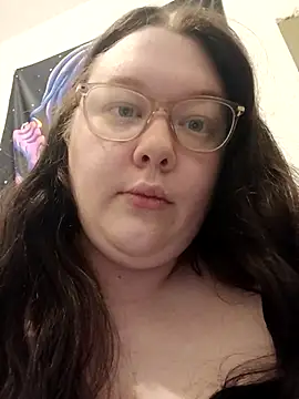 Sexycurvyemilyy online show from February 10, 4:05 am