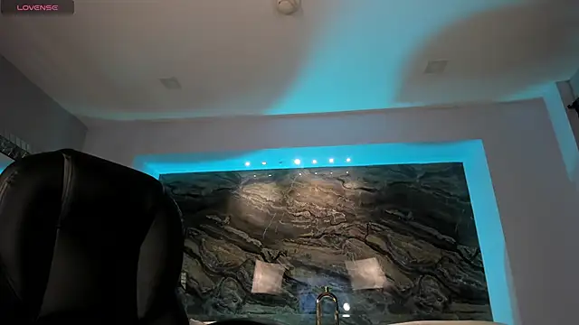 SophiePalmer online show from February 5, 10:42 am