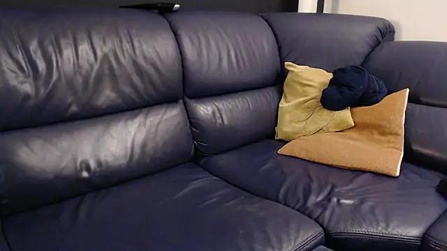 analbottom2 online show from November 4, 8:19 pm