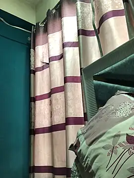 Sexybomb33 online show from January 15, 6:54 am