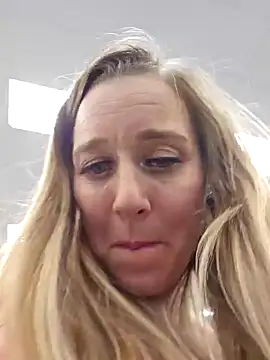 SkyelarSommer online show from February 1, 2:16 am