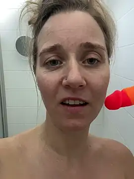 SkyelarSommer online show from March 4, 6:50 pm