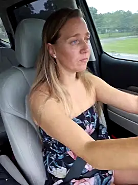 SkyelarSommer online show from October 4, 8:07 pm